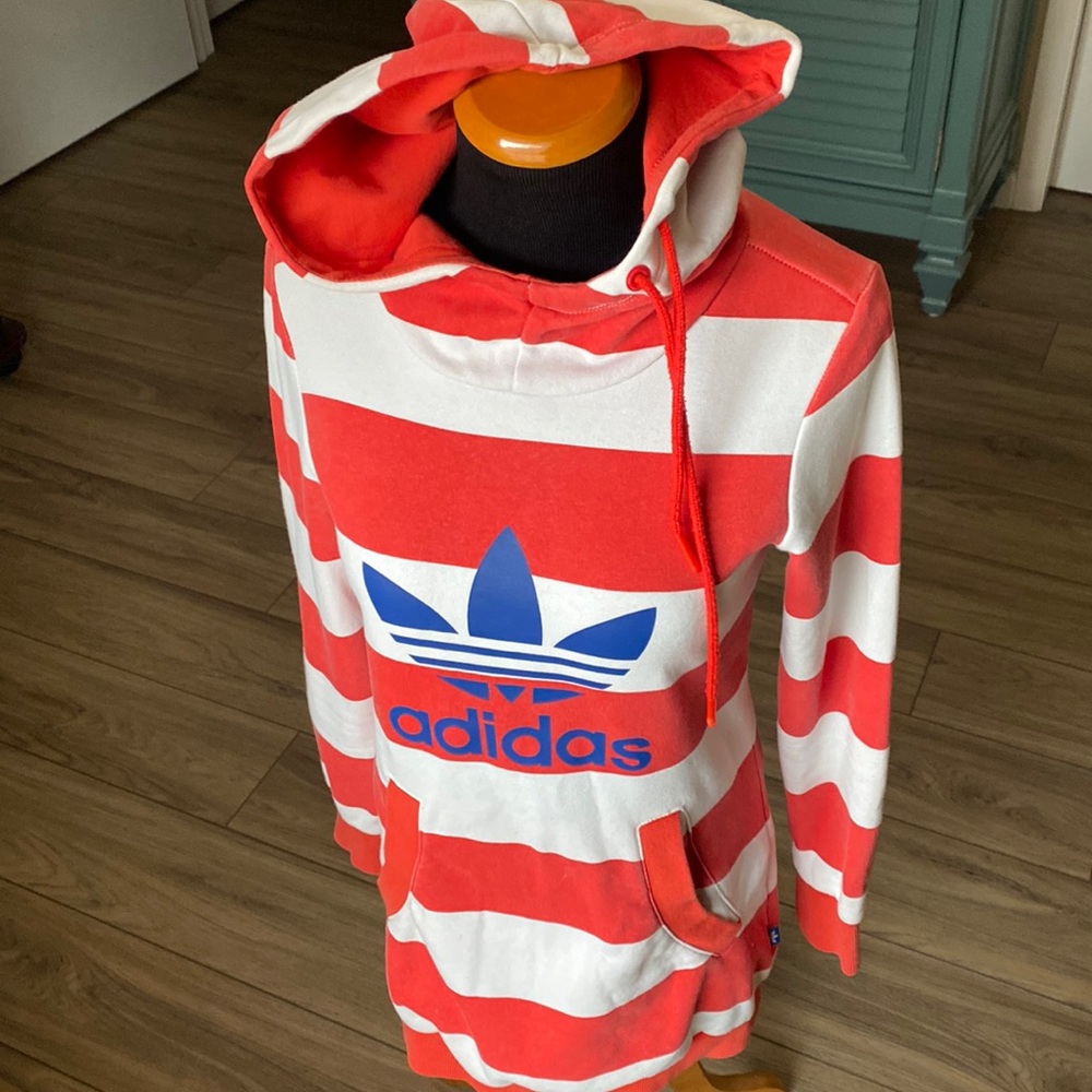 EUC trefoil Adidas dress sweatshirt